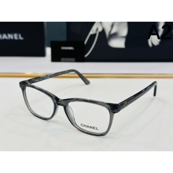 2024FW 透明サングラス CHANEL シャネル 個性的な印象に仕上がり 2024FW 透明サングラス CHANEL シャネル 個性的な印象に仕上がり