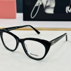 2024FW 透明サングラス MIU MIU ミュウミュウ 今季のベスト新作