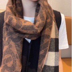 2024FW スカーフ BURBERRY バーバリー 着心地のいいサイズ感