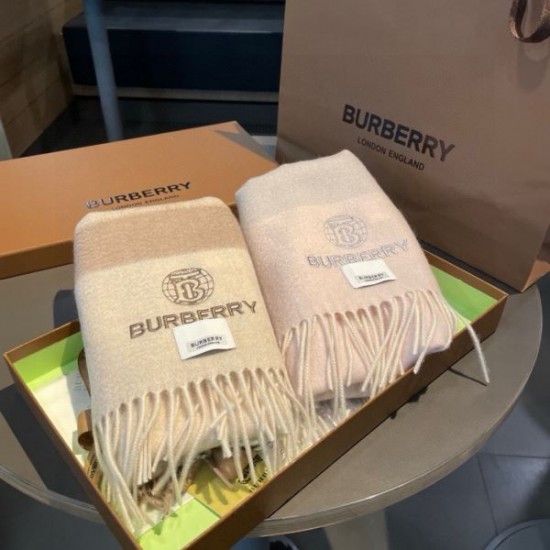 2024FW スカーフ BURBERRY バーバリー 秋らしく爽やかな印象