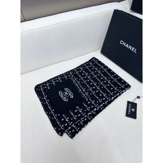 2024FW スカーフ CHANEL シャネル 主役になる個性的なアイテム 2024FW スカーフ CHANEL シャネル 主役になる個性的なアイテム