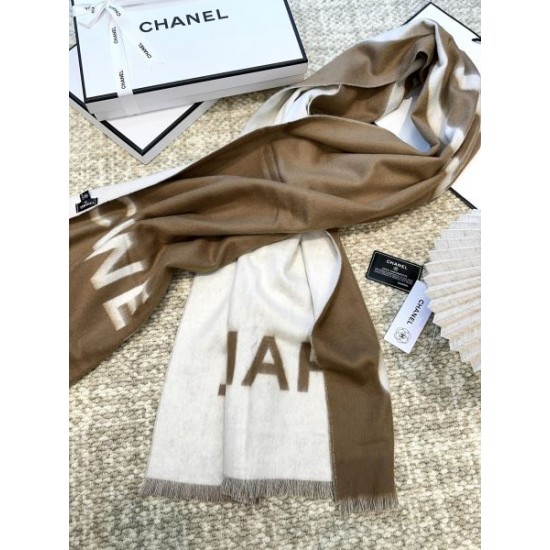 2024FW スカーフ CHANEL シャネル 今年の秋冬コーデに活躍する 2024FW スカーフ CHANEL シャネル 今年の秋冬コーデに活躍する