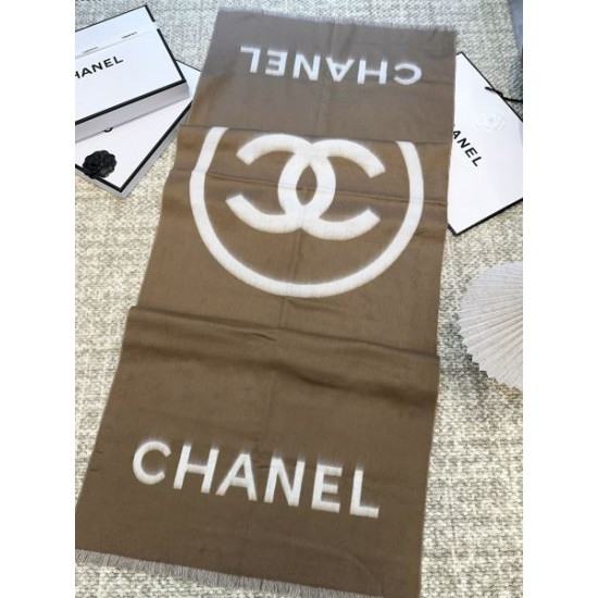 2024FW スカーフ CHANEL シャネル 今年の秋冬コーデに活躍する 2024FW スカーフ CHANEL シャネル 今年の秋冬コーデに活躍する
