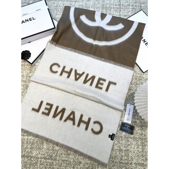 2024FW スカーフ CHANEL シャネル 今年の秋冬コーデに活躍する 2024FW スカーフ CHANEL シャネル 今年の秋冬コーデに活躍する