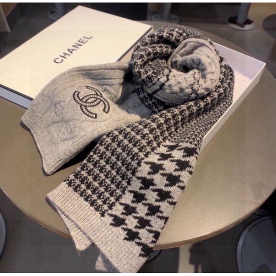2024FW スカーフ CHANEL シャネル おしゃれ上級者の印象がある 2024FW スカーフ CHANEL シャネル おしゃれ上級者の印象がある