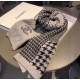 2024FW スカーフ CHANEL シャネル おしゃれ上級者の印象がある 2024FW スカーフ CHANEL シャネル おしゃれ上級者の印象がある