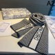 2024FW スカーフ DIOR ディオール 今やセレブ御用達で大人気の 2024FW スカーフ DIOR ディオール 今やセレブ御用達で大人気の