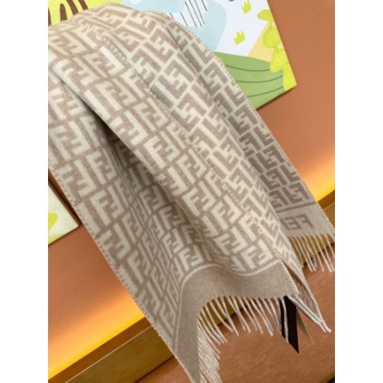 2024FW スカーフ FENDI フェンデイ 今すぐオシャレになれる! 2024FW スカーフ FENDI フェンデイ 今すぐオシャレになれる!