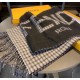 2024FW スカーフ FENDI フェンデイ トレンドのコーディネート 2024FW スカーフ FENDI フェンデイ トレンドのコーディネート