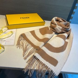 2024FW スカーフ FENDI フェンデイ 雑誌にも人気掲載アイテム