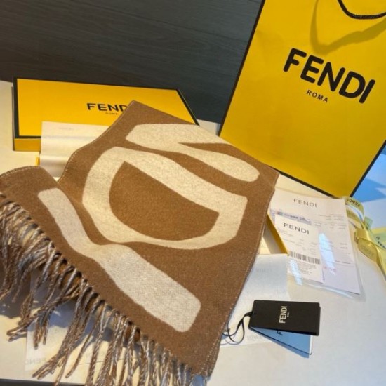 2024FW スカーフ FENDI フェンデイ 雑誌にも人気掲載アイテム 2024FW スカーフ FENDI フェンデイ 雑誌にも人気掲載アイテム