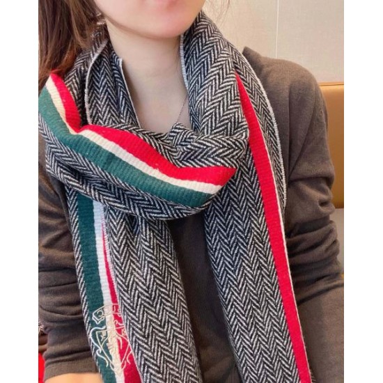 2024FW スカーフ GUCCI グッチ 人気沸騰中!おしゃれ新品 2024FW スカーフ GUCCI グッチ 人気沸騰中!おしゃれ新品