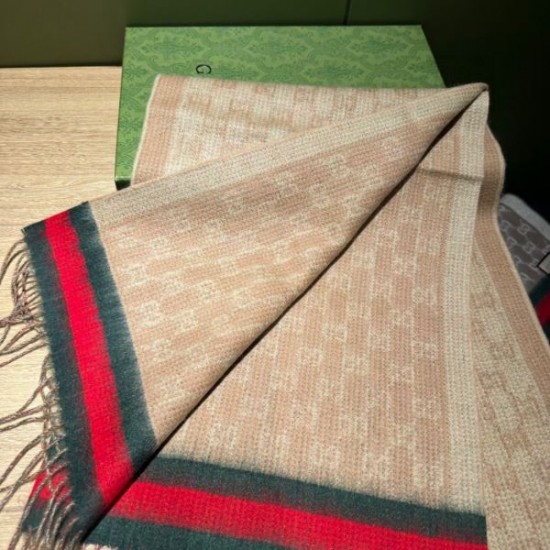 2024FW スカーフ GUCCI グッチ シーズンの流行にチェック