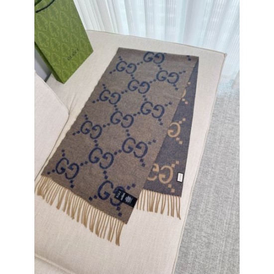 2024FW スカーフ GUCCI グッチ 秋らしいきれい色のように 2024FW スカーフ GUCCI グッチ 秋らしいきれい色のように