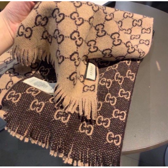 2024FW スカーフ GUCCI グッチ 誰でもオシャレになれる! 2024FW スカーフ GUCCI グッチ 誰でもオシャレになれる!