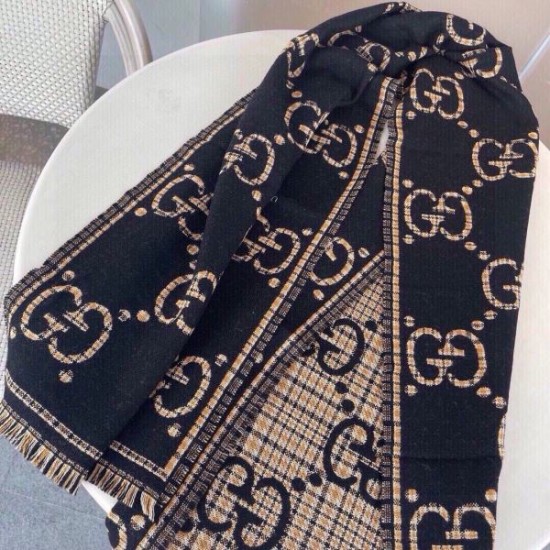 2024FW スカーフ GUCCI グッチ VIPセールでまさかの破格 2024FW スカーフ GUCCI グッチ VIPセールでまさかの破格