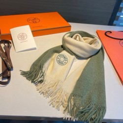 2024FW スカーフ HERMES エルメス オシャレスタイルは今季も