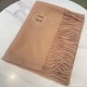 2024FW スカーフ HERMES エルメス セレブや芸能人からも愛用 2024FW スカーフ HERMES エルメス セレブや芸能人からも愛用