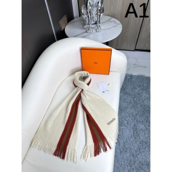 2024FW スカーフ HERMES エルメス 大人っぽいスタイルが完成 2024FW スカーフ HERMES エルメス 大人っぽいスタイルが完成