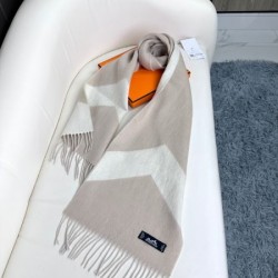 2024FW スカーフ HERMES エルメス 今季は色を使った注目新品