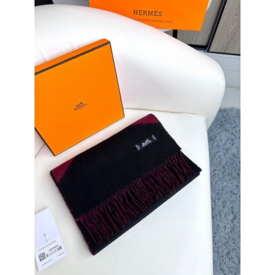 2024FW スカーフ HERMES エルメス 今季は色を使った注目新品 2024FW スカーフ HERMES エルメス 今季は色を使った注目新品
