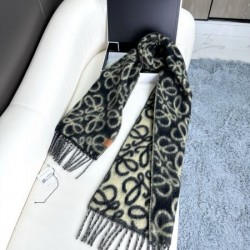 2024FW スカーフ LOEWE ロエベ 最新シーズンがやってきた