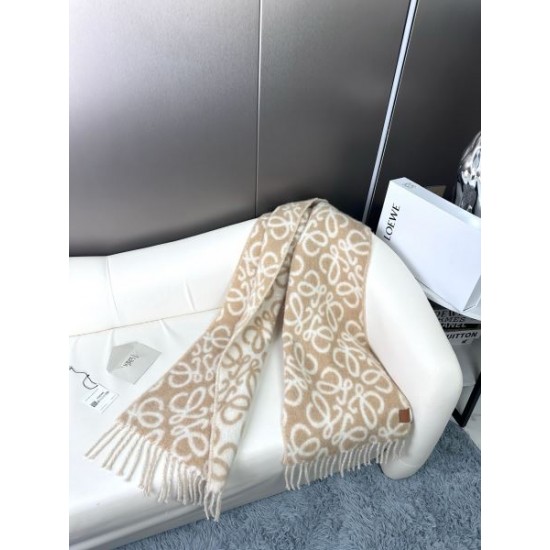 2024FW スカーフ LOEWE ロエベ 最新シーズンがやってきた