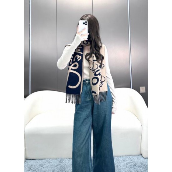 2024FW スカーフ LOEWE ロエベ スタイリッシュなスタイル 2024FW スカーフ LOEWE ロエベ スタイリッシュなスタイル