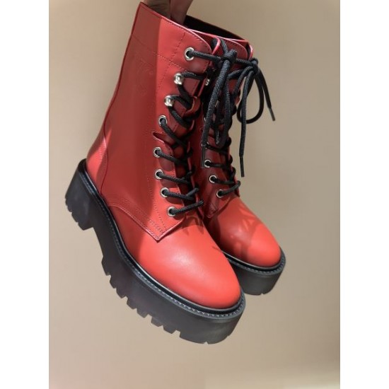 CELINE セリーヌ 2024FW レディース用 ブーツ どちらも人気がある CELINE セリーヌ 2024FW レディース用 ブーツ どちらも人気がある