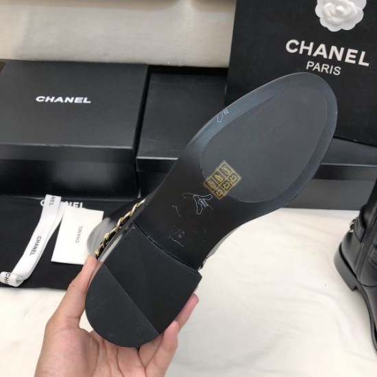 CHANEL シャネル 2024FW レディース用 ブーツ この秋に入れるべき CHANEL シャネル 2024FW レディース用 ブーツ この秋に入れるべき