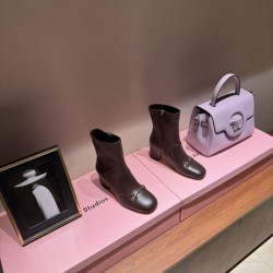 GUCCI グッチ 2024FW レディース用 ブーツ 今の季節におすすめ