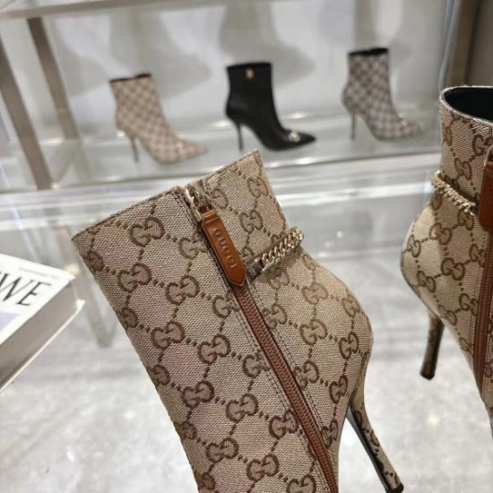 GUCCI グッチ 2024FW レディース用 ブーツ 大人の色気を印象に GUCCI グッチ 2024FW レディース用 ブーツ 大人の色気を印象に