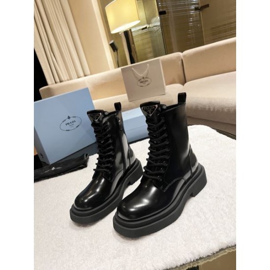 PRADA プラダ 2024FW レディース用 ブーツ 新作限定人気沸騰中 PRADA プラダ 2024FW レディース用 ブーツ 新作限定人気沸騰中