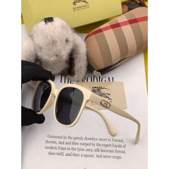 2024FW サングラス BURBERRY バーバリー 最新人気話題沸騰中