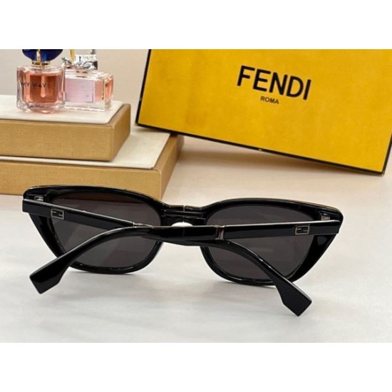 2024FW サングラス FENDI フェンデイ 気軽におしゃれを楽しめる