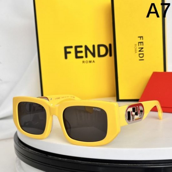 2024FW サングラス FENDI フェンデイ 上品なカジュアルコーデに 2024FW サングラス FENDI フェンデイ 上品なカジュアルコーデに