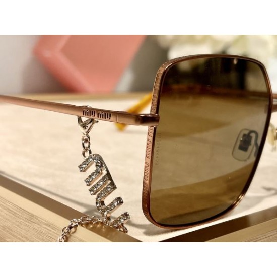 2024FW サングラス MIU MIU ミュウミュウ 華やかな雰囲気 2024FW サングラス MIU MIU ミュウミュウ 華やかな雰囲気