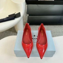 PRADA プラダ 2024FW レディース ハイヒール 引き続き注目のスタイル