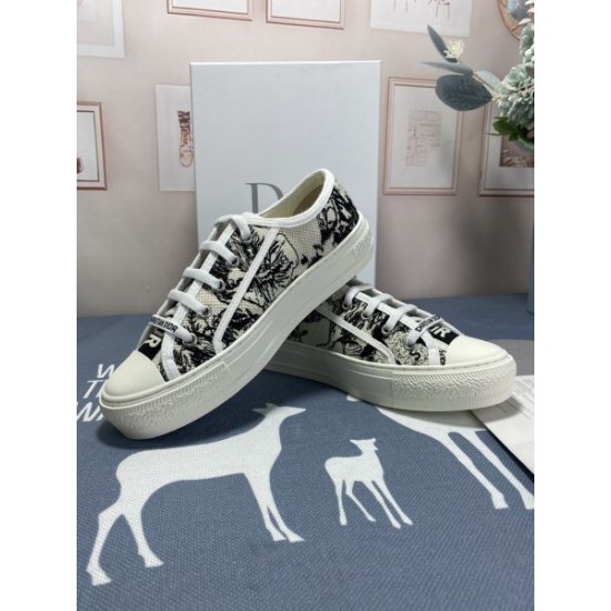 DIOR ディオール 2024FW レディース用 カジュアルシューズ 今季はファション感漂う DIOR ディオール 2024FW レディース用 カジュアルシューズ 今季はファション感漂う