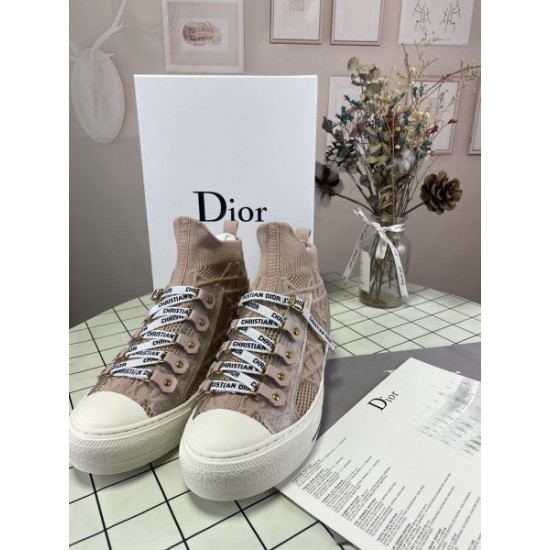 DIOR ディオール 2024FW レディース用 カジュアルシューズ 今や定番アイテム好評品 DIOR ディオール 2024FW レディース用 カジュアルシューズ 今や定番アイテム好評品