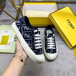 FENDI フェンデイ 2024FW レディース用 カジュアルシューズ お気に入りのデザイン