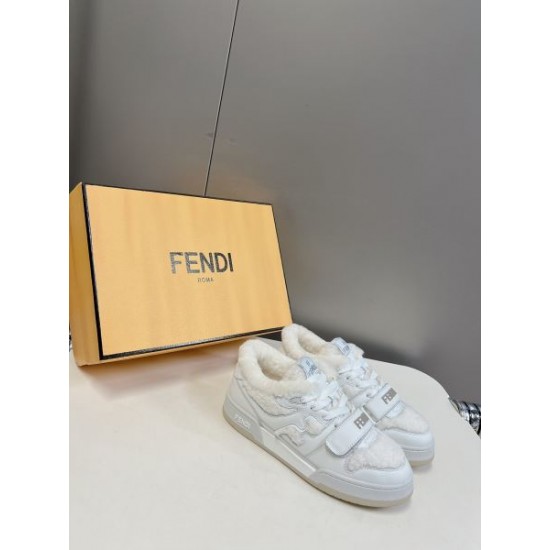 FENDI フェンデイ 2024FW レディース用 カジュアルシューズ 大人っぽく見せてくれ FENDI フェンデイ 2024FW レディース用 カジュアルシューズ 大人っぽく見せてくれ