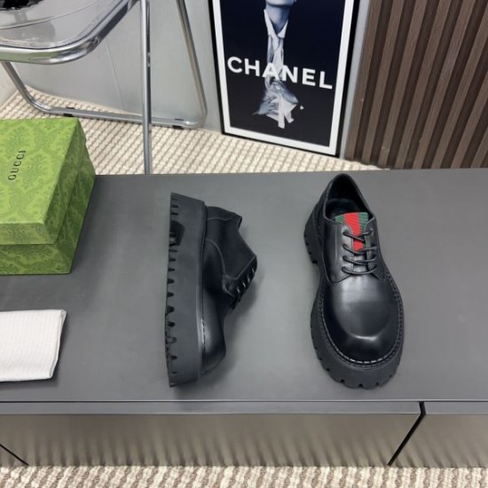 GUCCI グッチ 2024FW レディース用 カジュアルシューズ 人気の高さがうかがえ GUCCI グッチ 2024FW レディース用 カジュアルシューズ 人気の高さがうかがえ