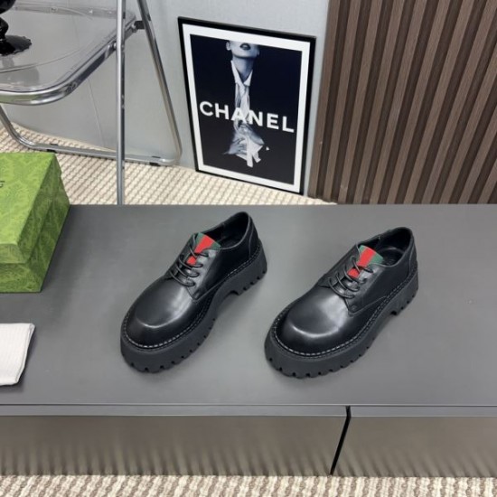 GUCCI グッチ 2024FW レディース用 カジュアルシューズ 人気の高さがうかがえ GUCCI グッチ 2024FW レディース用 カジュアルシューズ 人気の高さがうかがえ