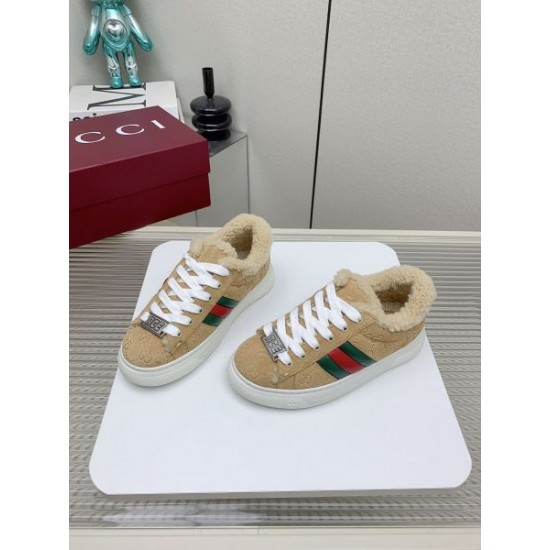 GUCCI グッチ 2024FW レディース用 カジュアルシューズ 今季買い逃した人必見! GUCCI グッチ 2024FW レディース用 カジュアルシューズ 今季買い逃した人必見!
