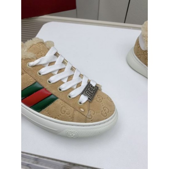 GUCCI グッチ 2024FW レディース用 カジュアルシューズ 今季買い逃した人必見! GUCCI グッチ 2024FW レディース用 カジュアルシューズ 今季買い逃した人必見!