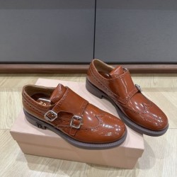 MIU MIU ミュウミュウ 2024FW レディース用 カジュアルシューズ 秋冬トレンド