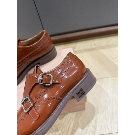 MIU MIU ミュウミュウ 2024FW レディース用 カジュアルシューズ 秋冬トレンド MIU MIU ミュウミュウ 2024FW レディース用 カジュアルシューズ 秋冬トレンド
