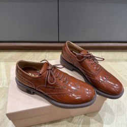 MIU MIU ミュウミュウ 2024FW レディース用 カジュアルシューズ 人気アイテム