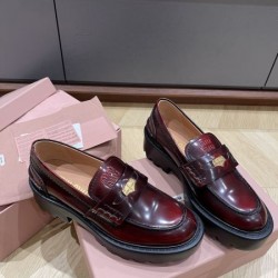 MIU MIU ミュウミュウ 2024FW レディース用 カジュアルシューズ セールで格安